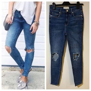 Free People ☮️ Distressed Busted Knee Skinny High Rise  Denim Blue Jeans 28